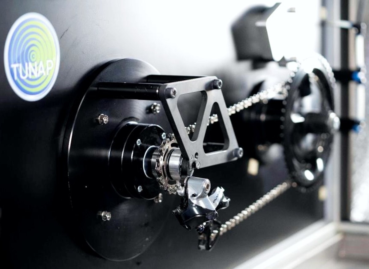 Chain test bench at TUNAP.